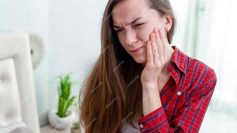 tooth infection spread to sinus symptoms